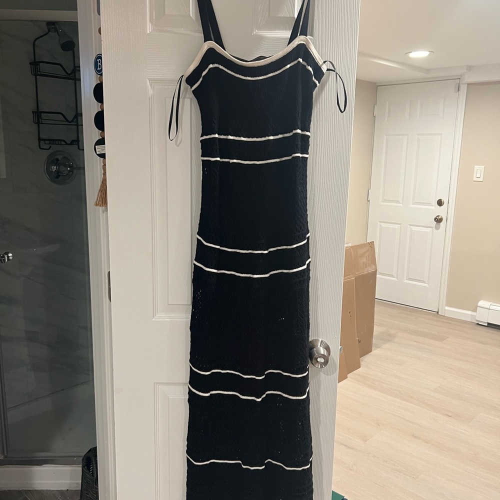 Abercrombie & Fitch Black and White Maxi Dress